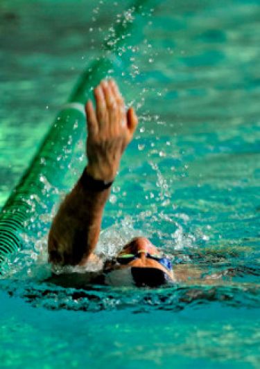 Natación y personas mayores