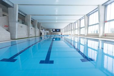 Piscina polivalente